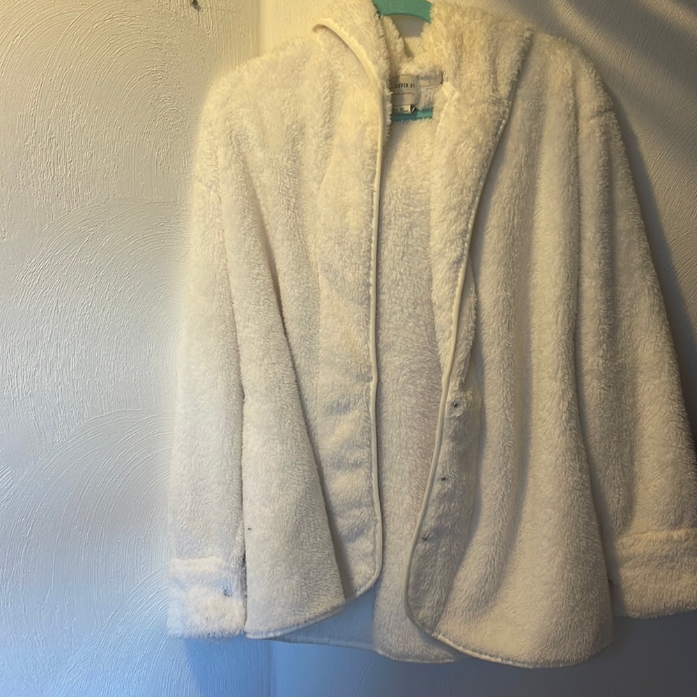 Forever 21 white puffy jacket